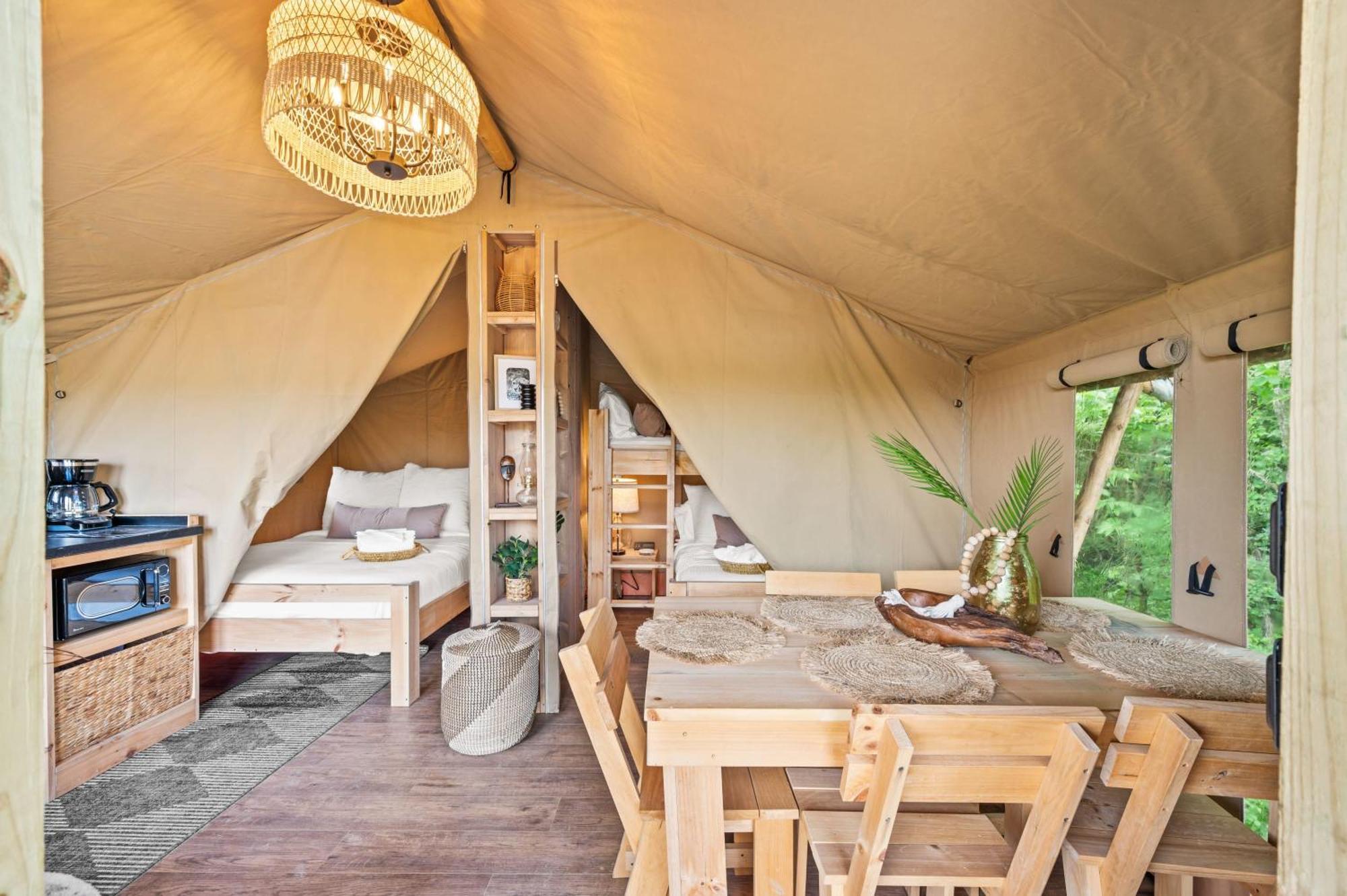 The Lodges At Eden Reserve - Safari Tents วิลเลียมส์ทาวน์ ภายนอก รูปภาพ